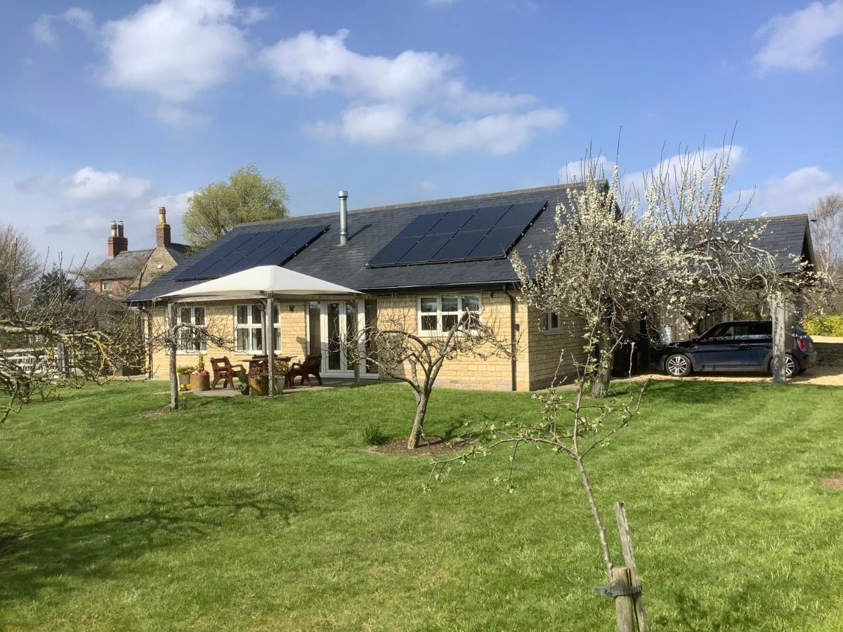 Orchard Cottage, Clematis Cottages, Stamford. Accessible Luxury Home. Buitenkant foto