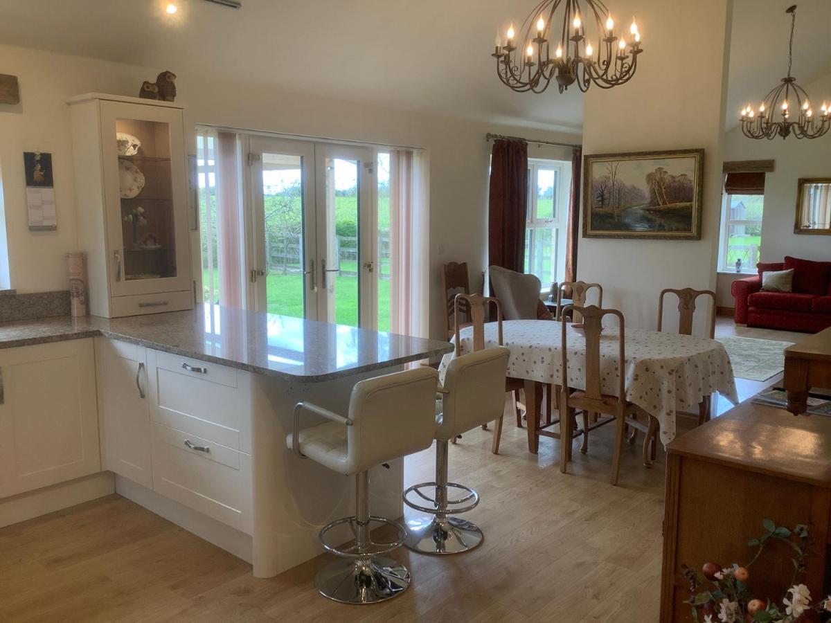 Orchard Cottage, Clematis Cottages, Stamford. Accessible Luxury Home. Buitenkant foto
