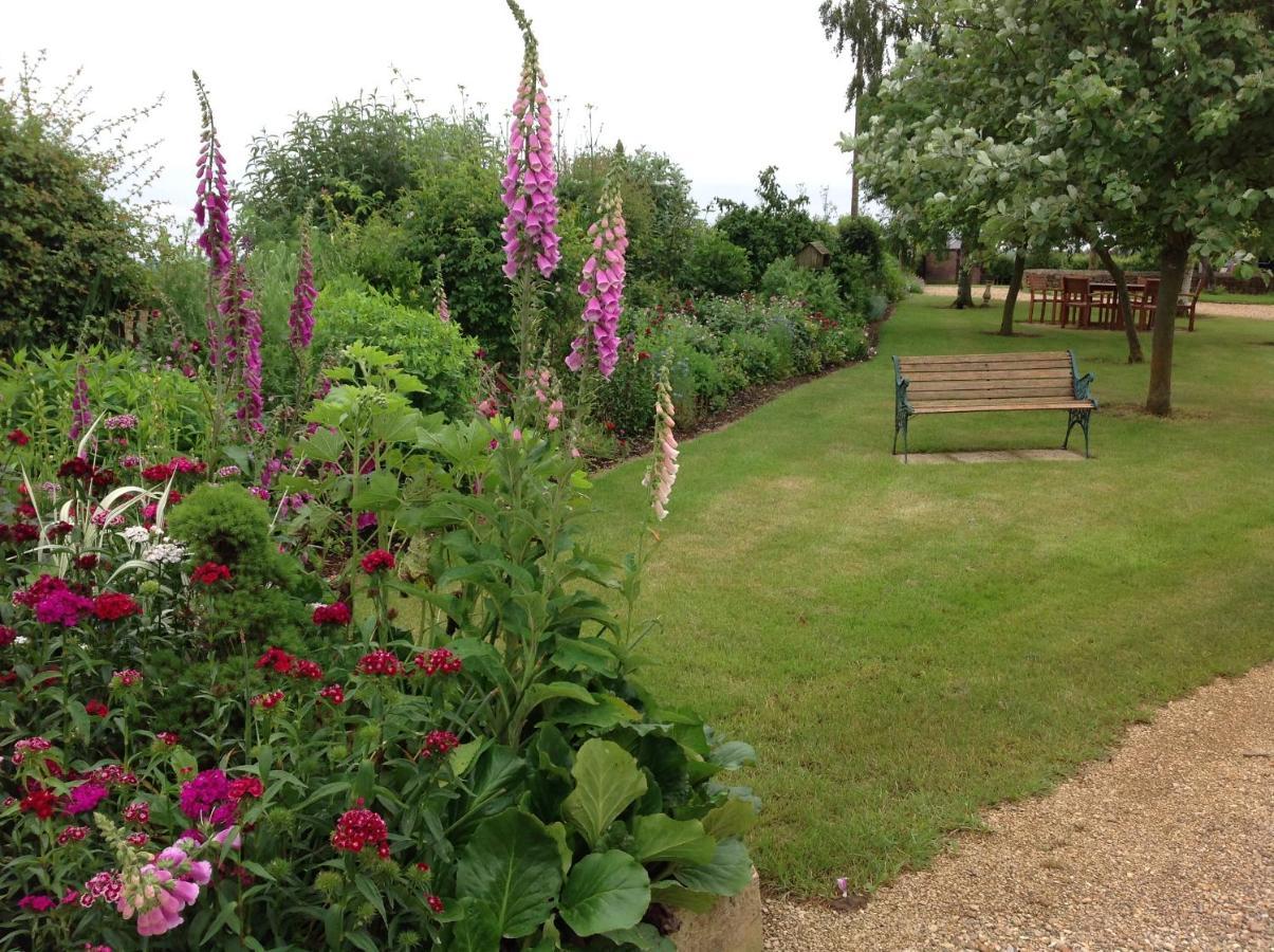 Orchard Cottage, Clematis Cottages, Stamford. Accessible Luxury Home. Buitenkant foto