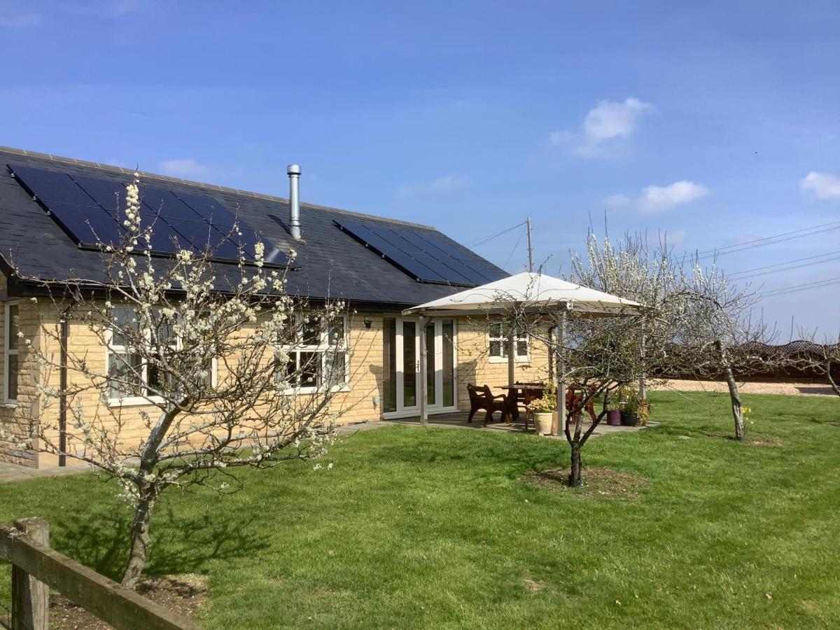 Orchard Cottage, Clematis Cottages, Stamford. Accessible Luxury Home. Buitenkant foto